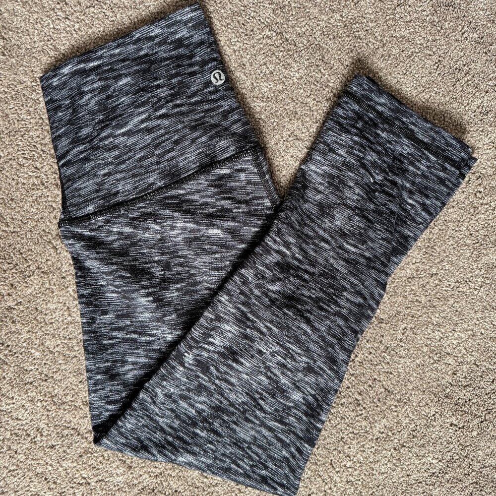 Lululemon Wunder Under High-Rise crops